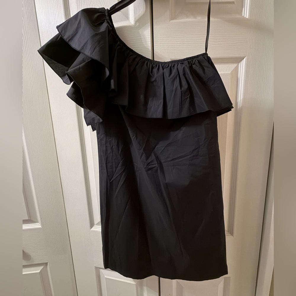Vineyard Vines Black One-Shoulder Dress with Ruffle